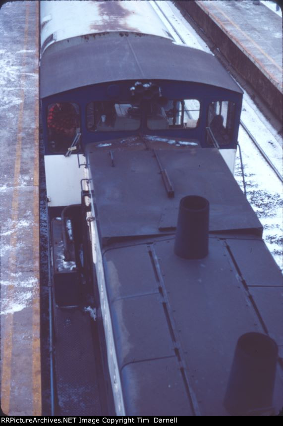 LI 166 partial roof detail